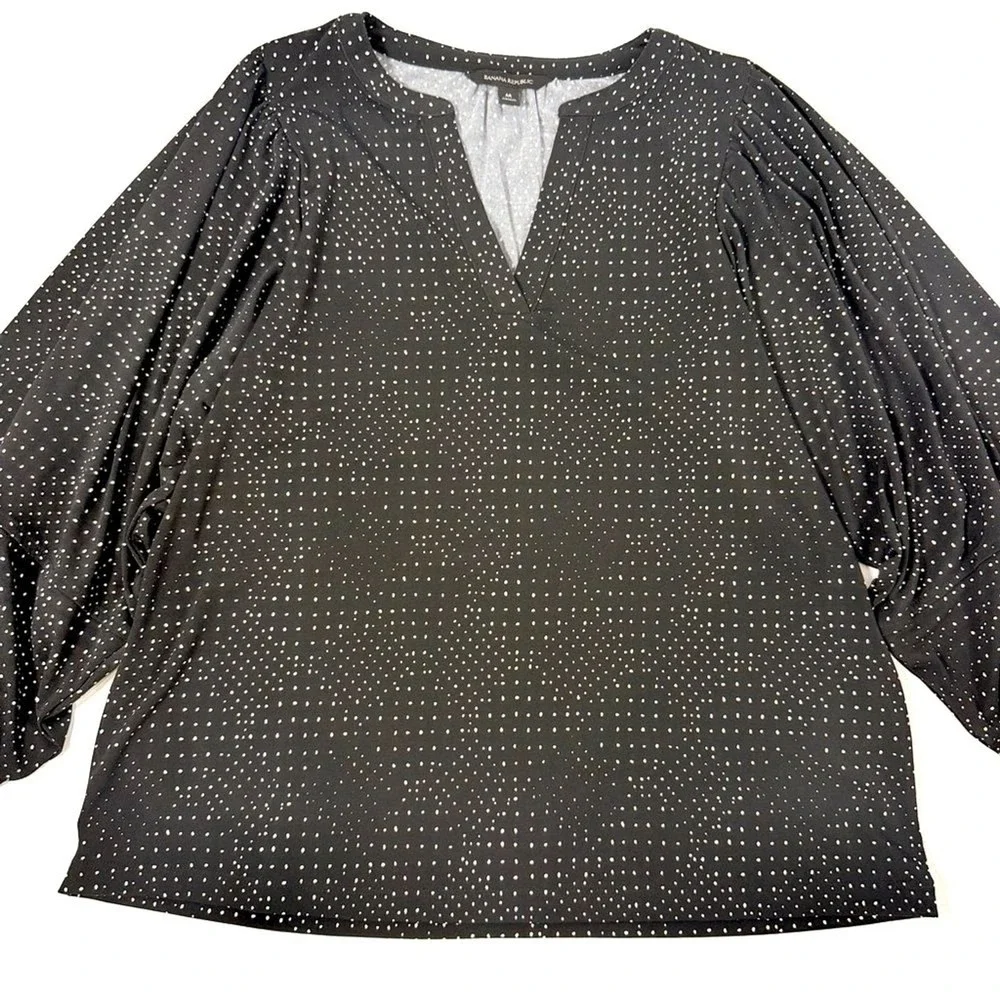 Banana Republic Blouse Women‎ Medium Black Polka Dot V-Neck Puff Sleeve